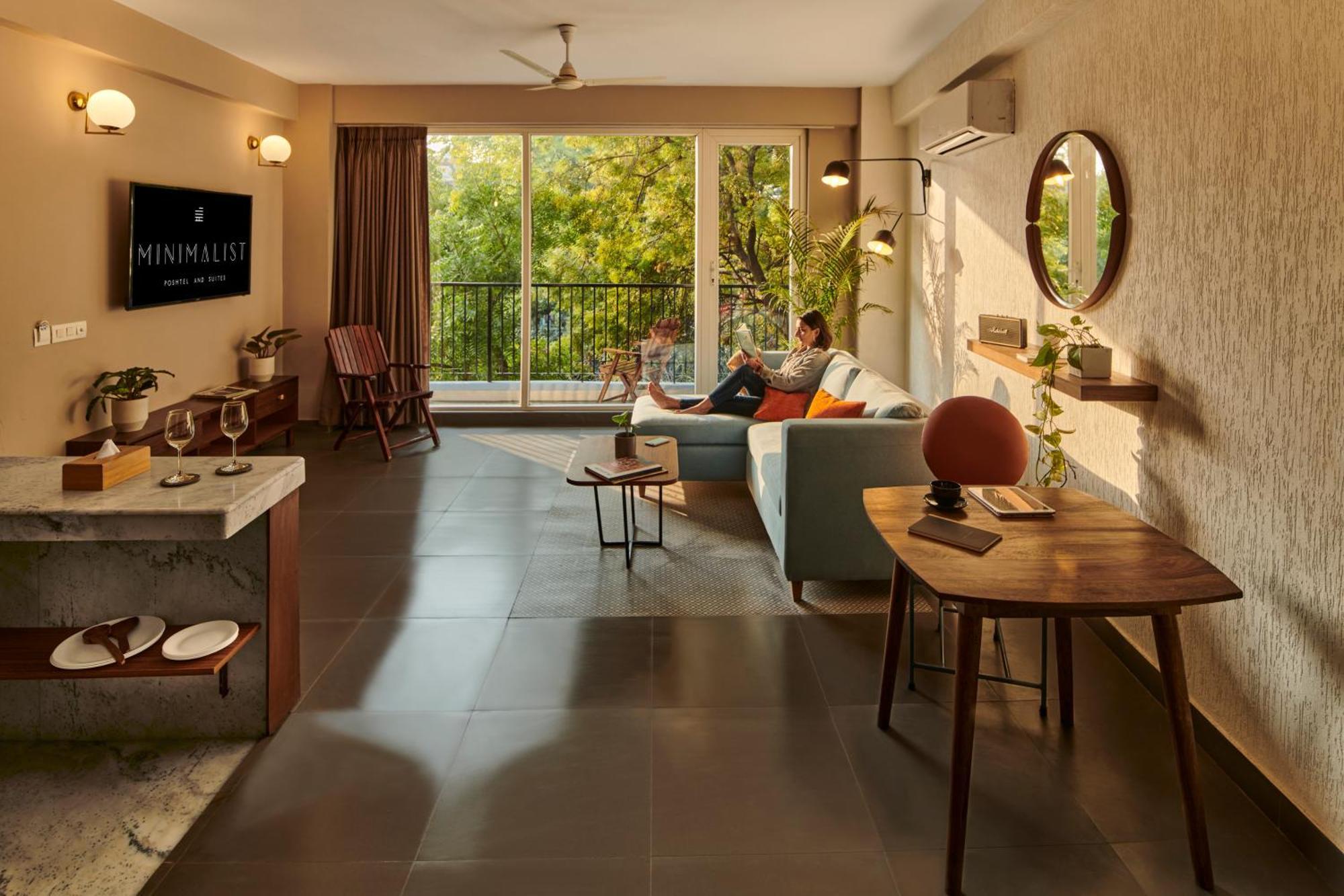Minimalist Poshtel & Suites Nueva Delhi Exterior foto